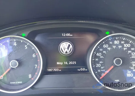 2013 Volkswagen Touareg Vr6 Sport from USA, damaged, VIN WVGEF9BP7DD008187